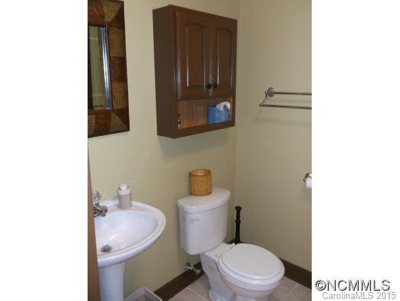 86 THREE BRIDGES ROAD - Photo 11