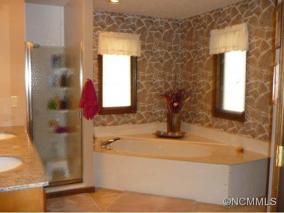 115 White Water - Photo 3