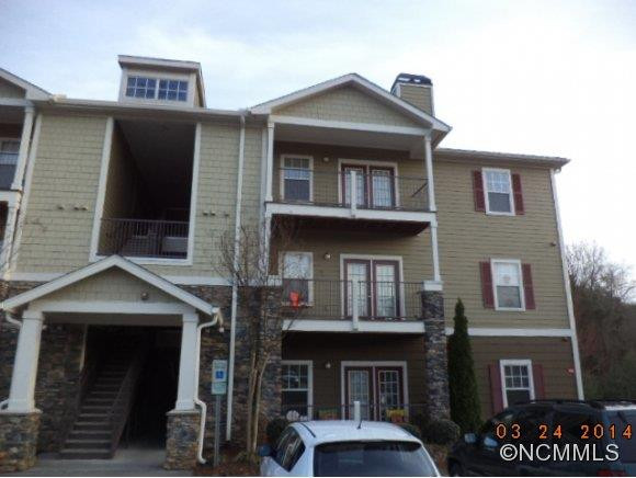 100 Vista Lake Drive