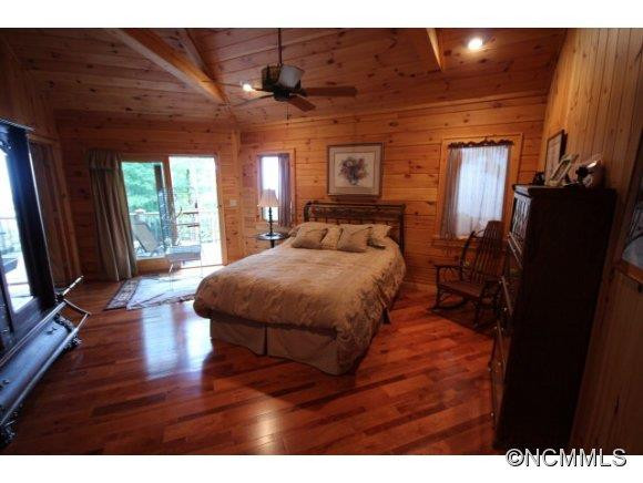 390 Forest Ridge Road - Photo 17