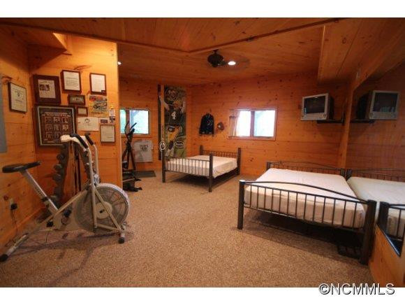 390 Forest Ridge Road - Photo 21