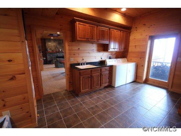 390 Forest Ridge Road - Photo 22