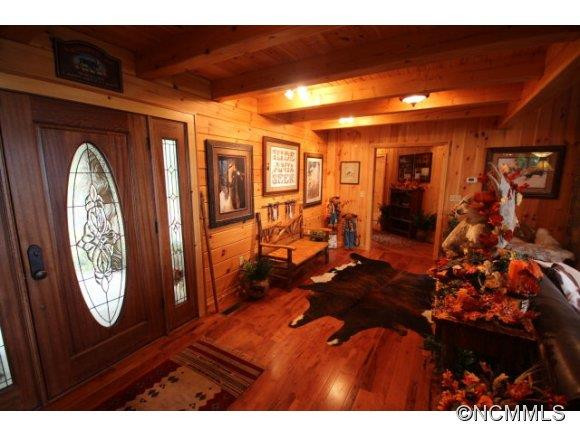 390 Forest Ridge Road - Photo 9