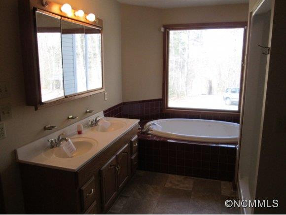 17 Clark Hill Rd - Photo 12