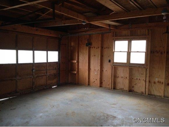 401 Crest Road - Photo 13