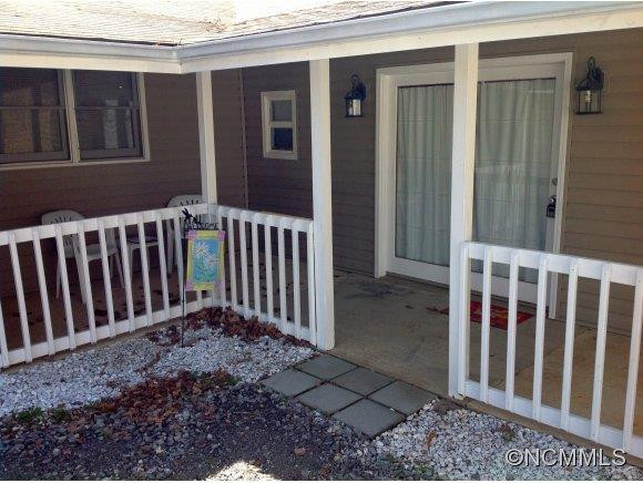 63 Elaine Street - Photo 11