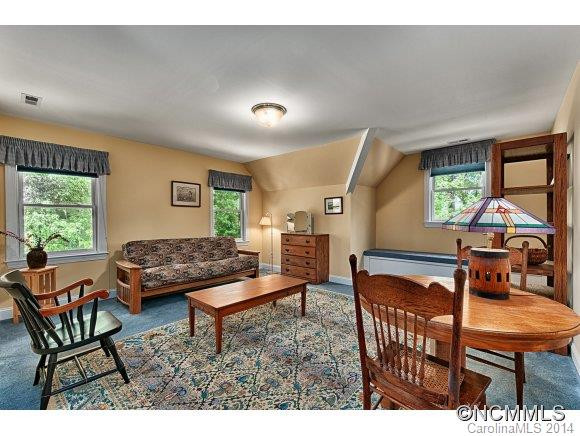 1070 Ingle Mountain Road - Photo 15