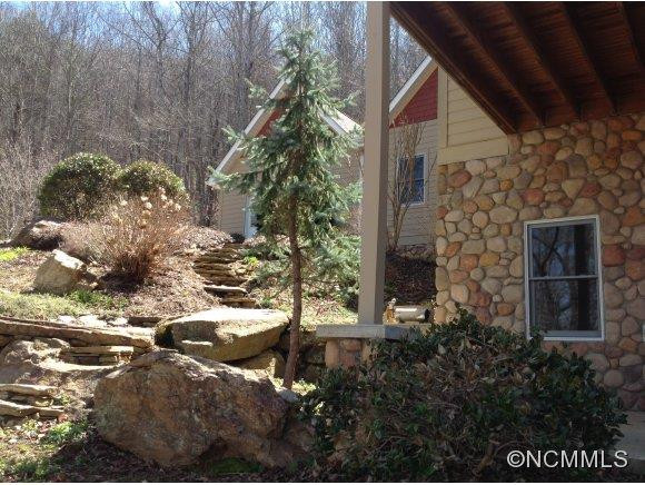 1070 Ingle Mountain Road - Photo 4