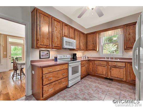 1070 Ingle Mountain Road - Photo 6