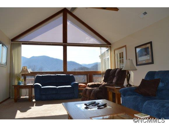 27 Crestwood - Photo 2