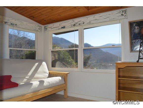 27 Crestwood - Photo 13