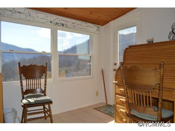 27 Crestwood - Photo 14