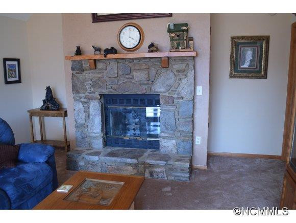 27 Crestwood - Photo 3