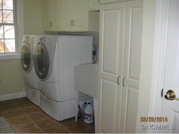 307 Croydon - Photo 11