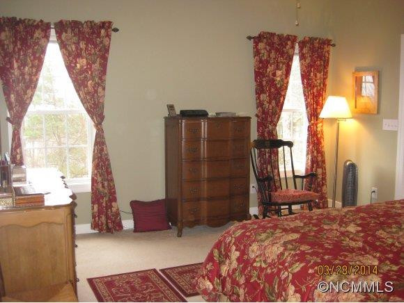 307 Croydon - Photo 8