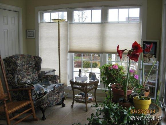 307 Croydon - Photo 9