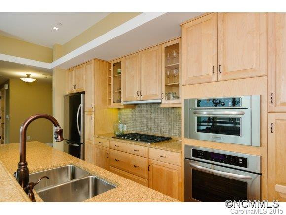 151 Haywood Street # 1002 - Photo 8