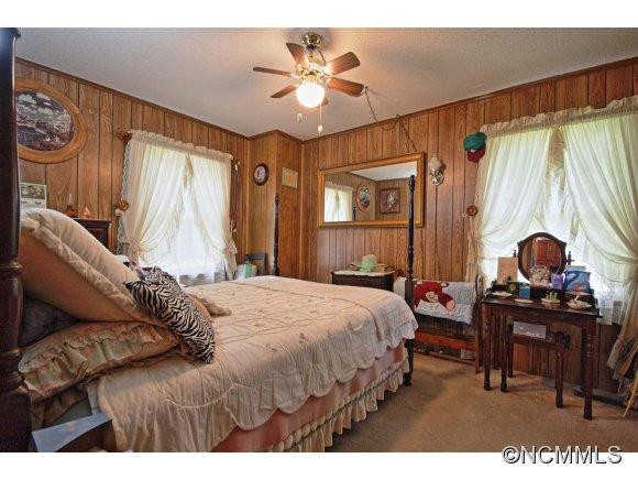 472 King Circle - Photo 5