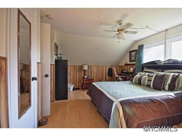 472 King Circle - Photo 8