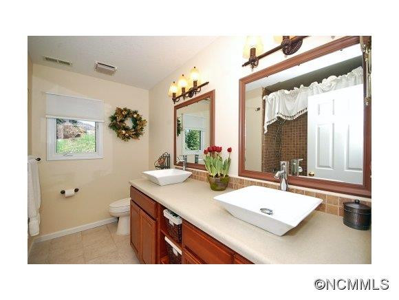 200 Forest Knoll Court - Photo 14