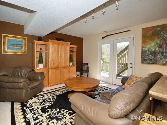200 Forest Knoll Court - Photo 15