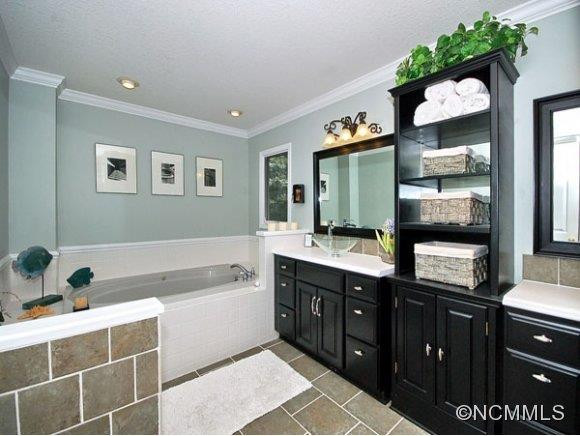 200 Forest Knoll Court - Photo 10