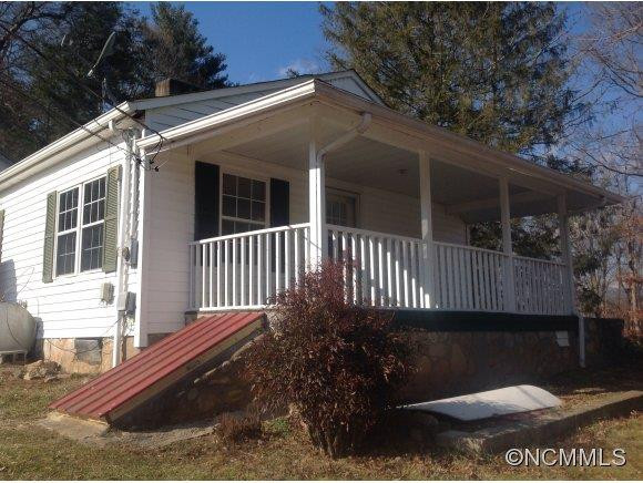 1086 East Street - Photo 3