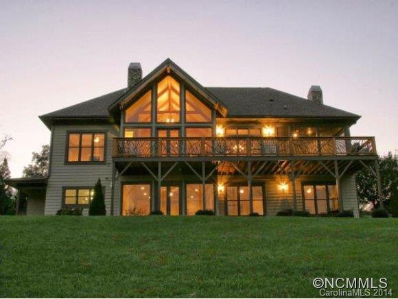 10 Lakeway Circle