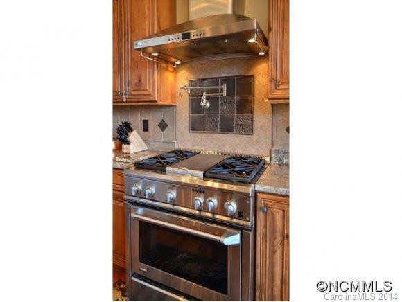 10 Lakeway Circle - Photo 8