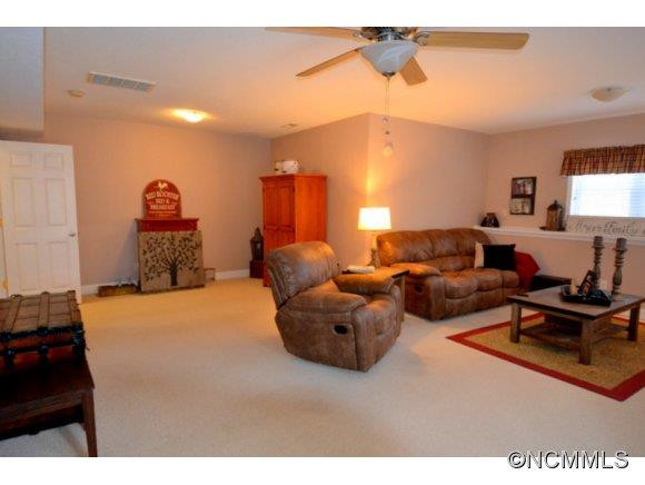 34 Edmond Woods - Photo 15