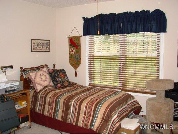 65 Knollview Drive - Photo 17