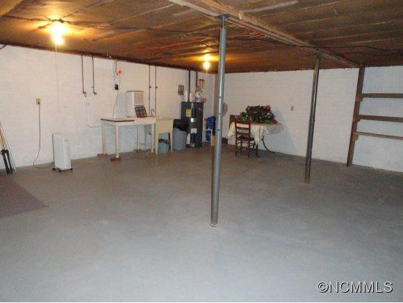 313 SAUNOOK ROAD - Photo 13