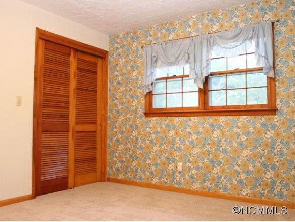 914 ASHLEY LANE - Photo 8
