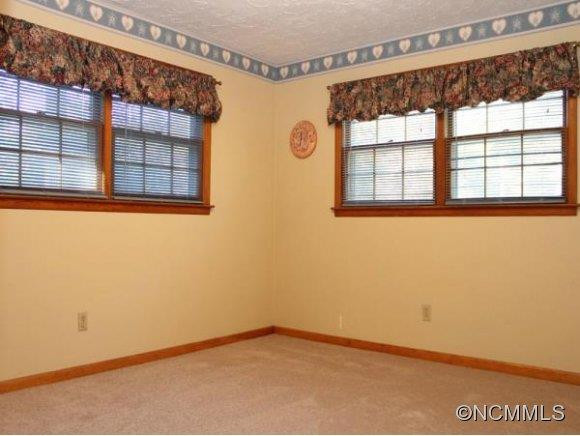 914 ASHLEY LANE - Photo 9