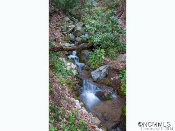 28 OCONALUFTEE COVE - Photo 20