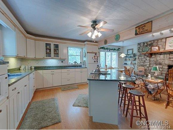 28 OCONALUFTEE COVE - Photo 5