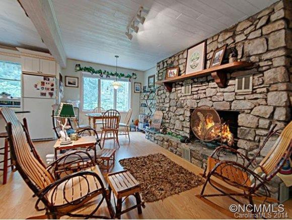 28 OCONALUFTEE COVE - Photo 6