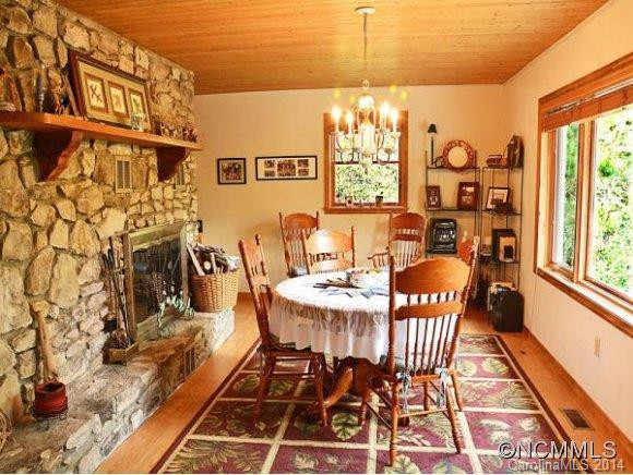 28 OCONALUFTEE COVE - Photo 8