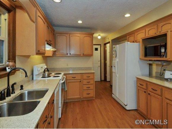 2585 N. MILLS RIVER ROAD - Photo 5