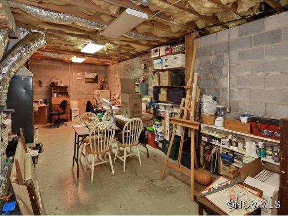 2585 N. MILLS RIVER ROAD - Photo 10