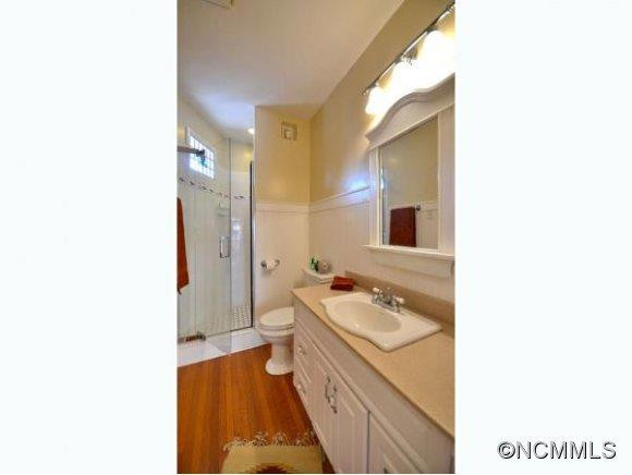 264 MONTFORD AVENUE - Photo 18