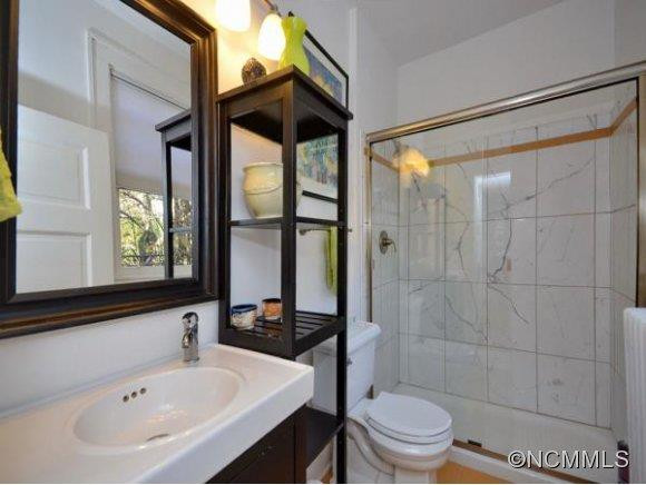 264 MONTFORD AVENUE - Photo 19