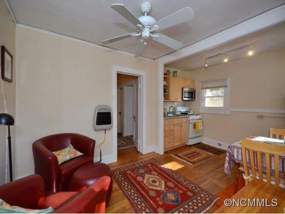 264 MONTFORD AVENUE - Photo 20