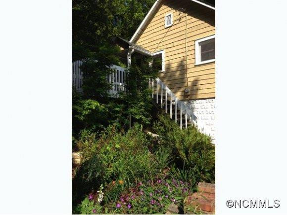 264 MONTFORD AVENUE - Photo 23