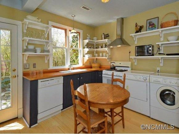 411 SPRING STREET - Photo 6