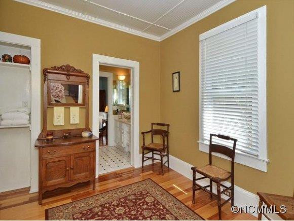 411 SPRING STREET - Photo 10