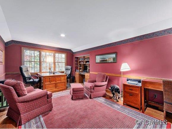 33 EXCALIBUR COURT - Photo 13