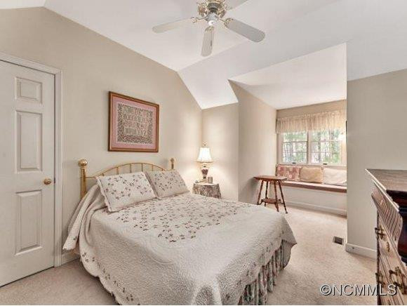 33 EXCALIBUR COURT - Photo 21