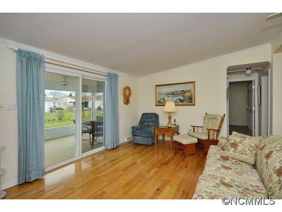 617 Paisley Ct - Photo 3