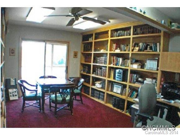 204 Gawanv Court - Photo 16
